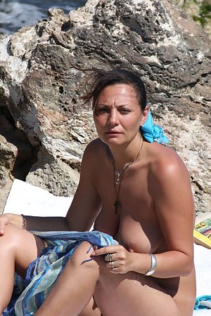 Nude beach amateur girls photos