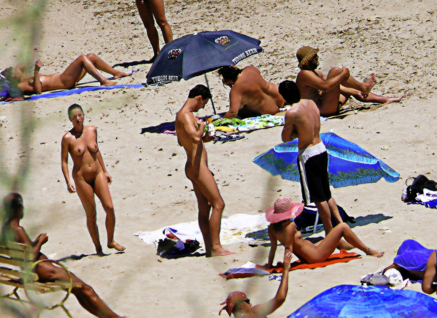 Nude beach flashes -pussy, boobs and cock.